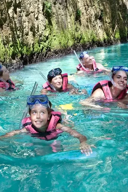 Descubre el impresionante río subterráneo en Xcaret, México: Un paraíso escondido bajo tierra descubre el impresionante rio subterraneo en xcaret mexico un paraiso escondido bajo tierra