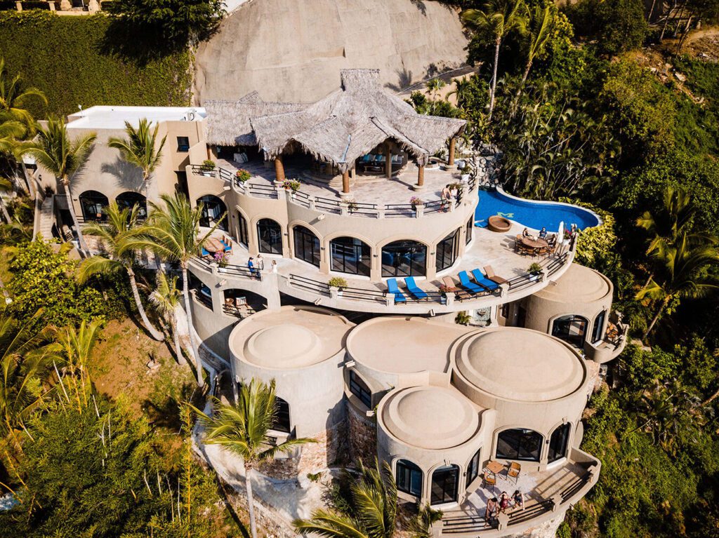 Descubre la majestuosidad del Castillo del Mar en Manzanillo, México: Un destino imprescindible descubre la majestuosidad del castillo del mar en manzanillo mexico un destino imprescindible