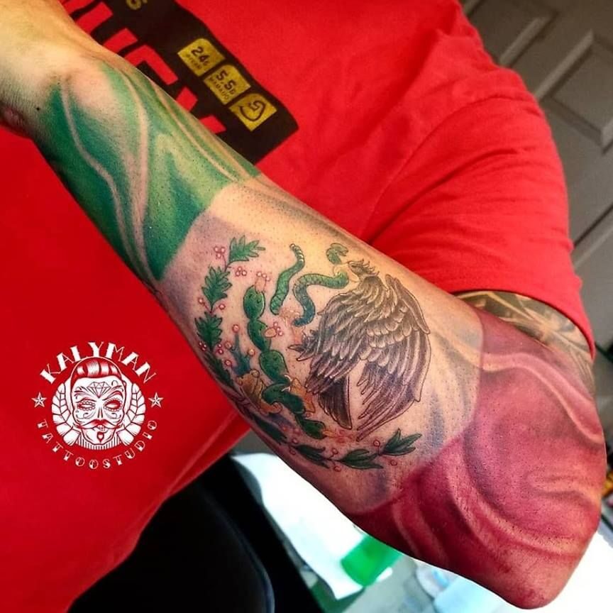 Descubre la mejor manera de lucir tu amor por México: ¡Tatuajes de la bandera en el brazo que te dejarán sin aliento! descubre la mejor manera de lucir tu amor por mexico tatuajes de la bandera en el brazo que te dejaran sin aliento