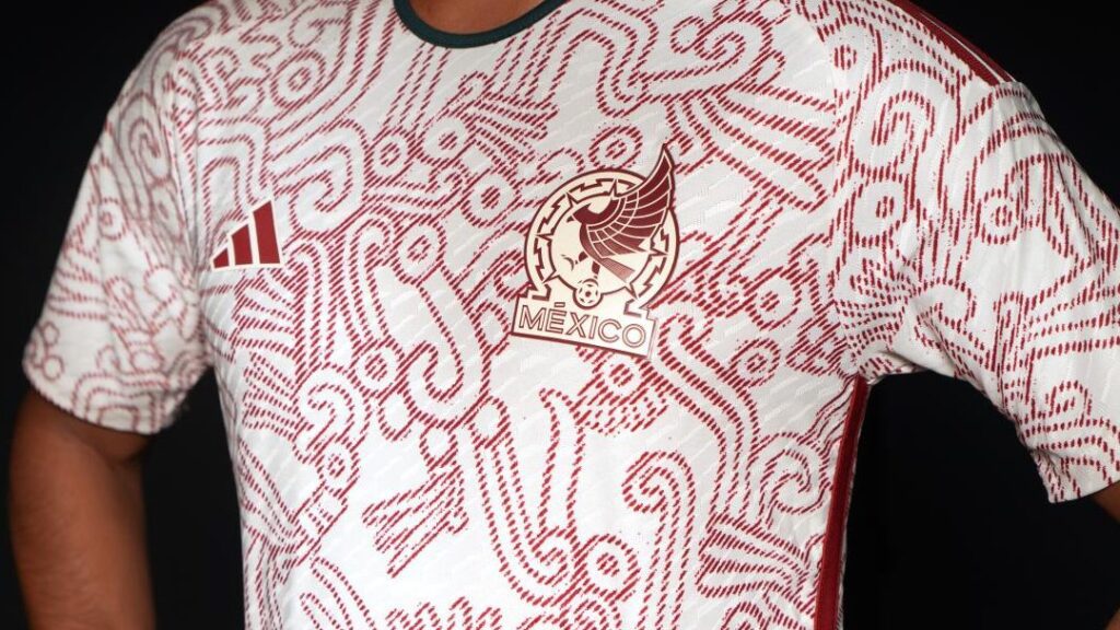 Descubre la sorprendente camiseta de México para el Mundial que dejará a todos boquiabiertos descubre la sorprendente camiseta de mexico para el mundial que dejara a todos boquiabiertos