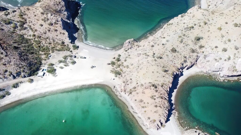 descubre el increible secreto detras del agua verde en baja california sur mexico