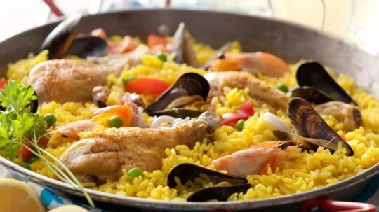 Descubre el sabor auténtico de la paella en México: ¡un exquisito viaje culinario! descubre el sabor autentico de la paella en mexico un exquisito viaje culinario