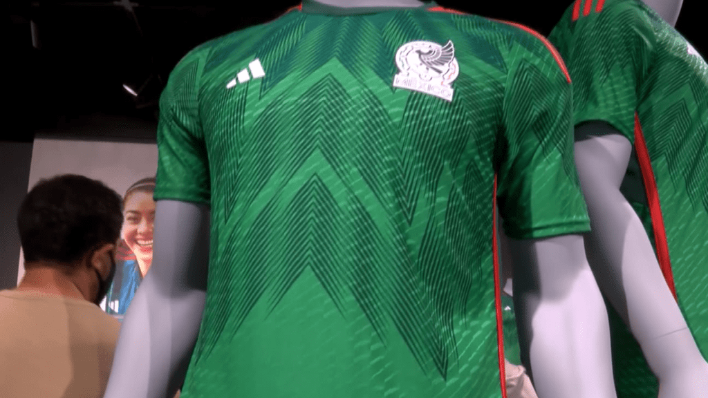 ¡Descubre la increíble camiseta de la selección de México para el Mundial! ¡Te dejará sin aliento! descubre la increible camiseta de la seleccion de mexico para el mundial te dejara sin aliento