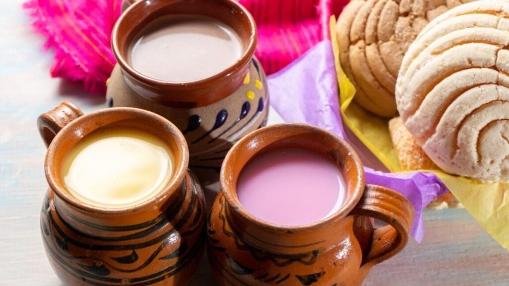 ¡Descubre los indulgentes sabores de atoles mexicanos que te harán salivar! descubre los indulgentes sabores de atoles mexicanos que te haran salivar