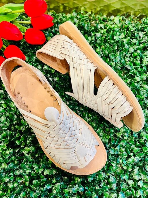 Los encantadores huaraches artesanales mexicanos para mujer: una fusión de estilo y tradición los encantadores huaraches artesanales mexicanos para mujer una fusion de estilo y tradicion