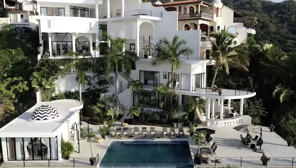 descubre la belleza y comodidad de casa valerie en puerto vallarta mexico