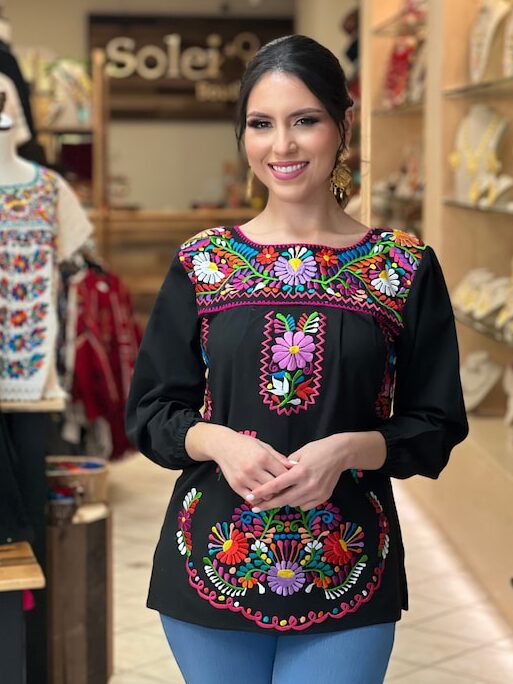 ¡Descubre las blusas típicas de México que te harán lucir fashion y orgullosa! descubre las blusas tipicas de mexico que te haran lucir fashion y orgullosa