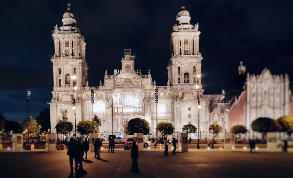 Descubre las impresionantes fusiones de la arquitectura colonial mexicana con la modernidad que te dejarán sin palabras descubre las impresionantes fusiones de la arquitectura colonial mexicana con la modernidad que te dejaran sin palabras