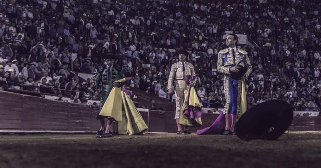 ¡Descubre la sorprendente historia detrás de la Plaza de Toros México en Indiana! descubre la sorprendente historia detras de la plaza de toros mexico en indiana 1